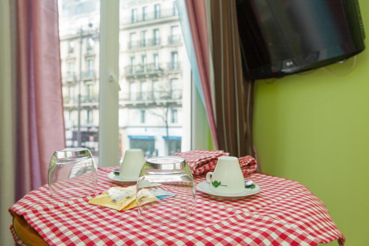Club246 Paris Saint Martin Bed & Breakfast Ngoại thất bức ảnh